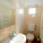 Szarszo Panzio Bed & Breakfast