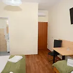 Szarszo Panzio Bed & Breakfast