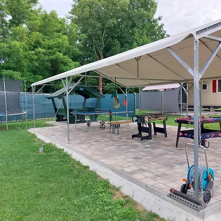 Szarszo Panzio Bed & Breakfast