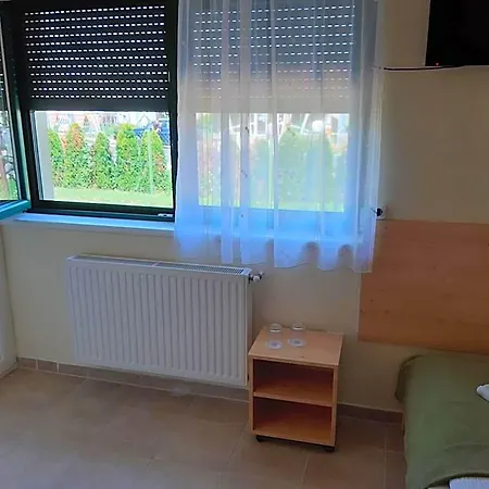 Szarszo Panzio 3*