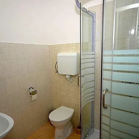 Szarszo Panzio Bed & Breakfast