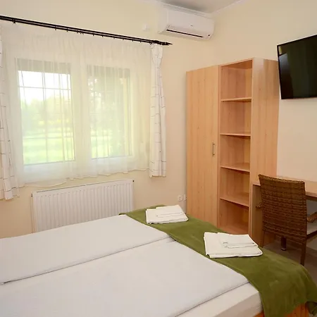 Szárszó Panzió Balatonszárszó