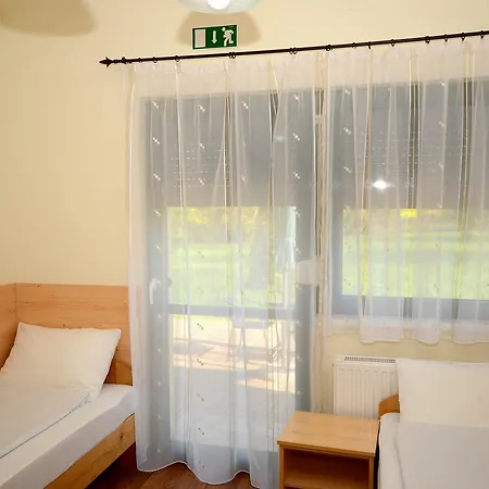 Szarszo Panzio 3* Balatonszarszo