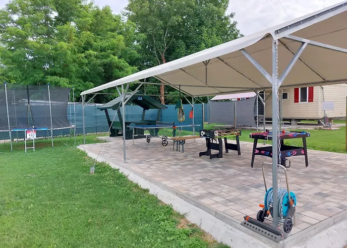 Szarszo Panzio Bed & Breakfast