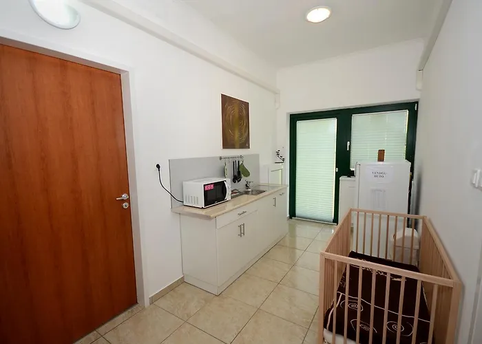 Szarszo Panzio Balatonszarszo