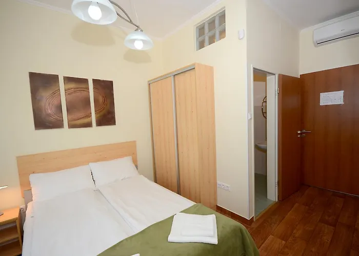 Bed & Breakfast Szarszo Panzio