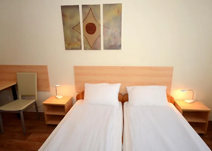 Bed & Breakfast Szarszo Panzio Balatonszarszo