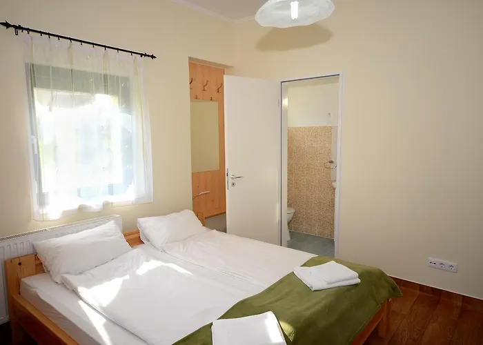 Szarszo Panzio Frühstückspension 4*