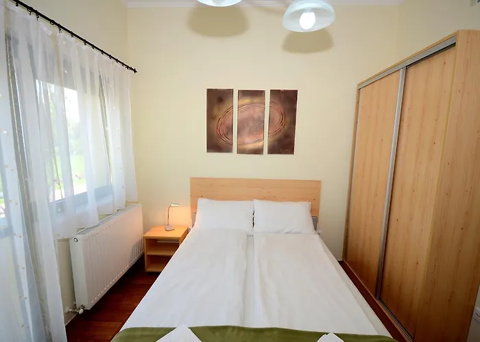 Szarszo Panzio Balatonszarszo