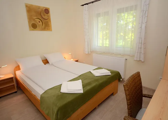 Szarszo Panzio Balatonszarszo