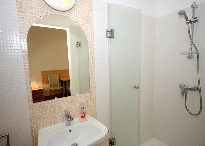 Bed & Breakfast Szarszo Panzio Balatonszarszo