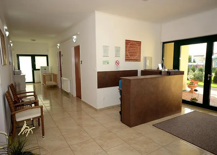 Frühstückspension Szarszo Panzio 4*